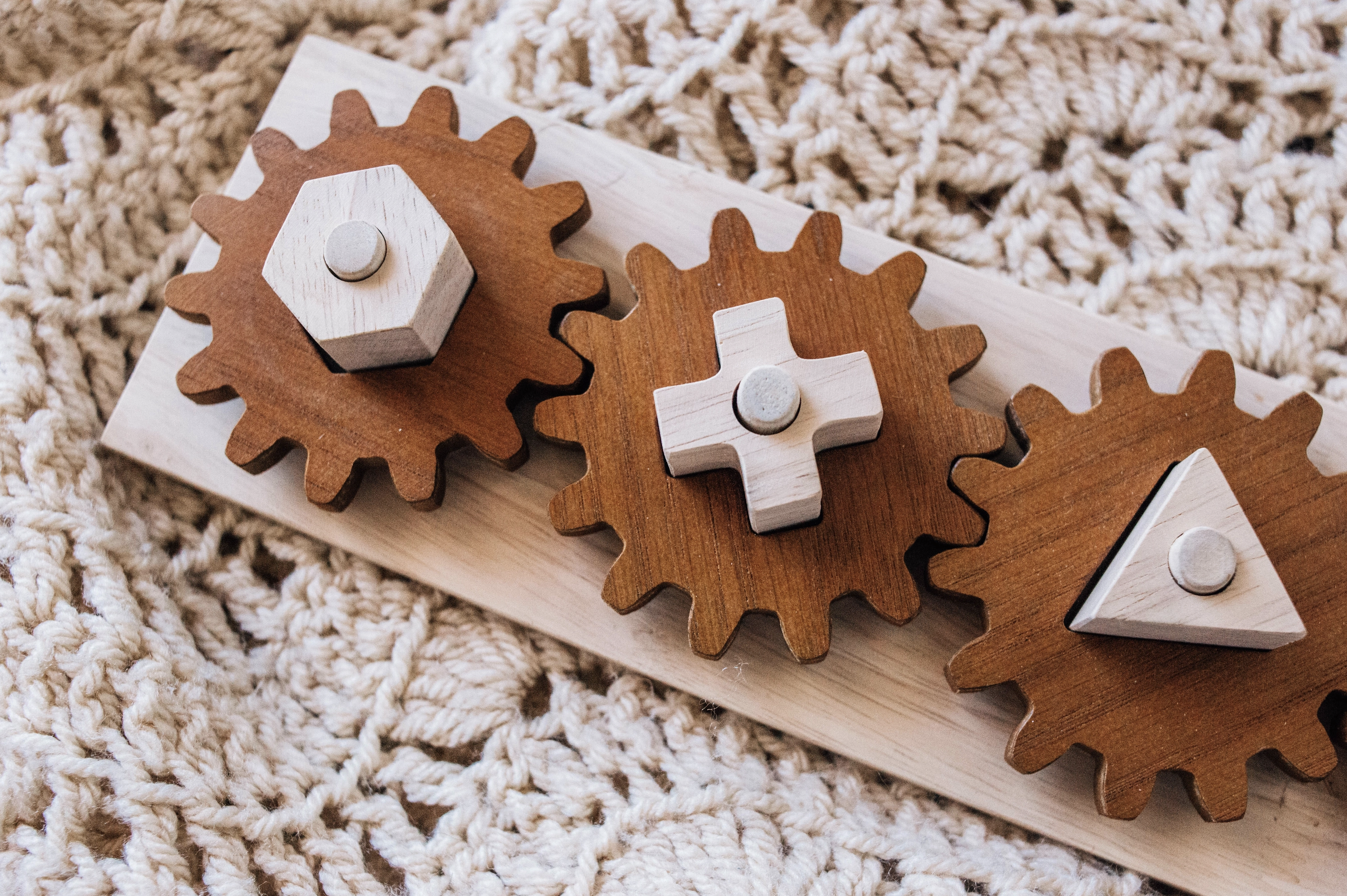 Wooden Gear Puzzle Toy